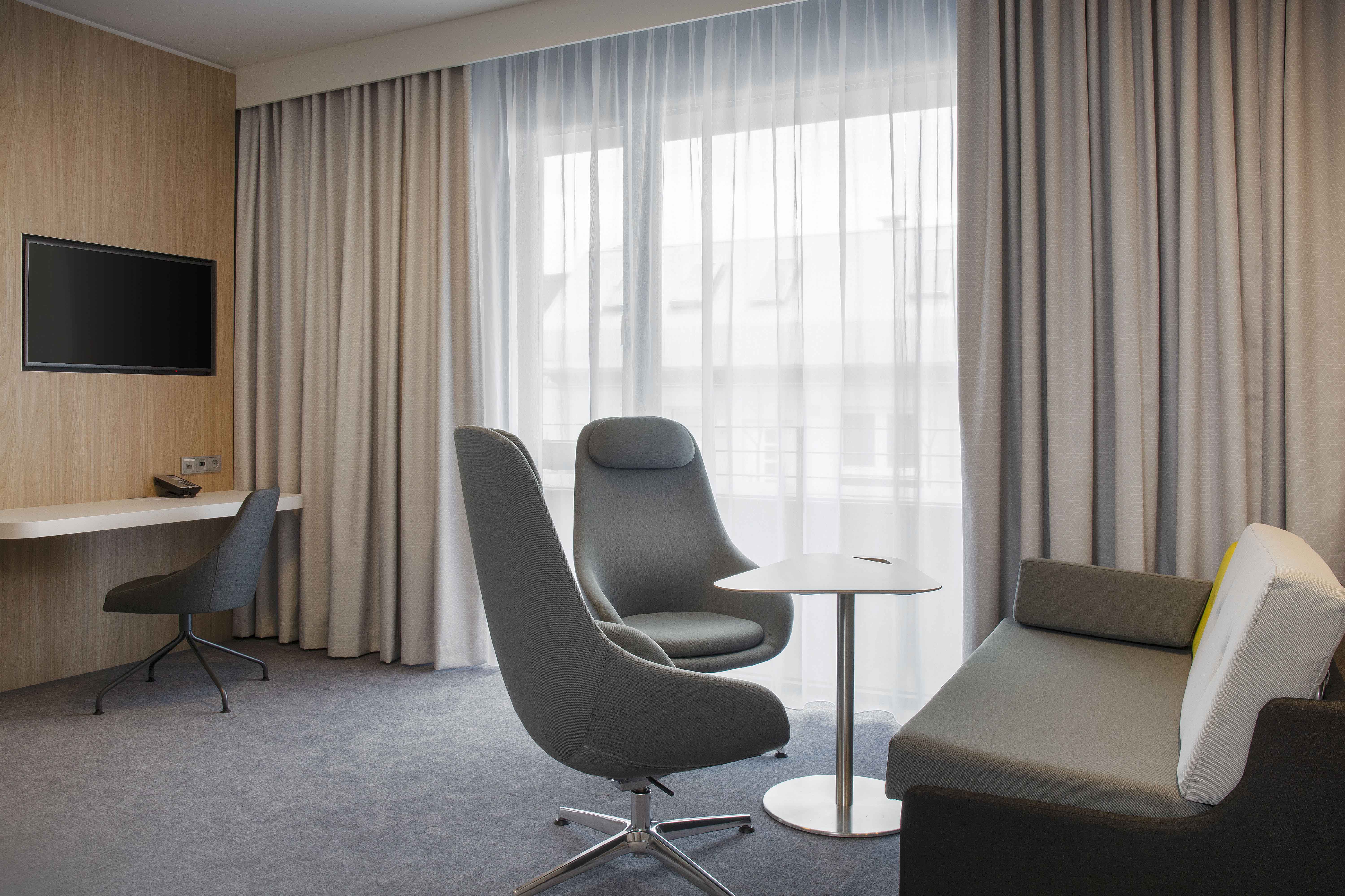 Holiday Inn Express Stuttgart Airport Park Sleep And Fly sierrahotels.com